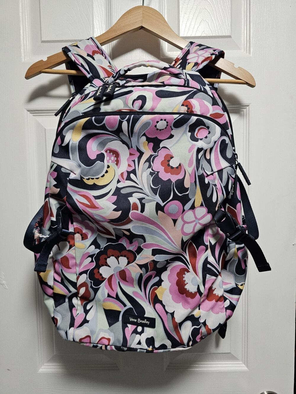 Vera Bradley Lighten Up Essential Large Backpack 23715-V79 Mod Paisley